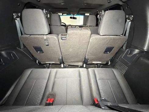Used 2017 Ford Expedition XLT AWD/4WD image 26