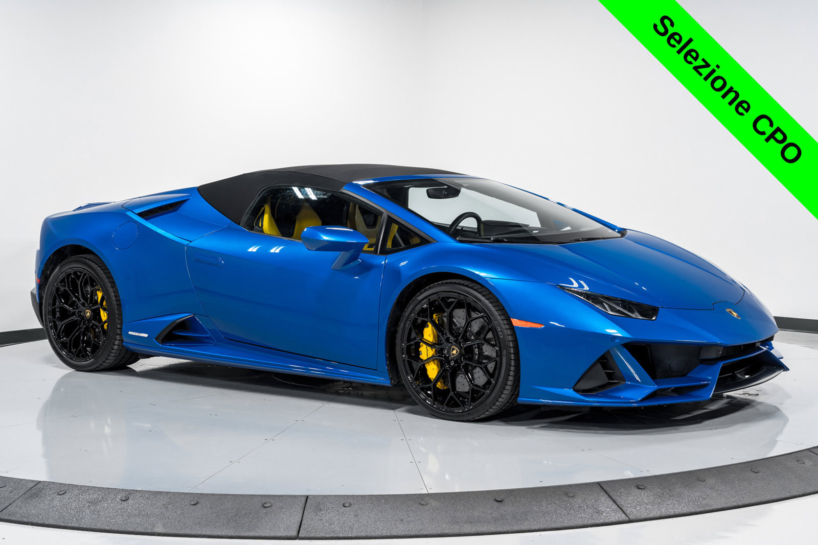 Used 2023 Lamborghini Huracan EVO AWD/4WD image 38
