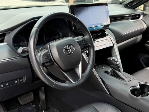 Used 2021 Toyota Venza Limited w/ Carpet Mat Package (TMS) AWD/4WD image 20