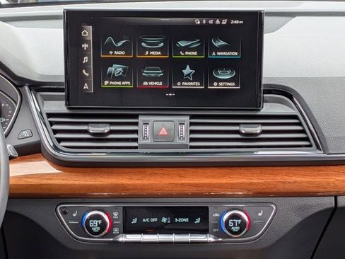 Certified 2023 Audi Q5 2.0T Premium w/ Convenience Package image 13