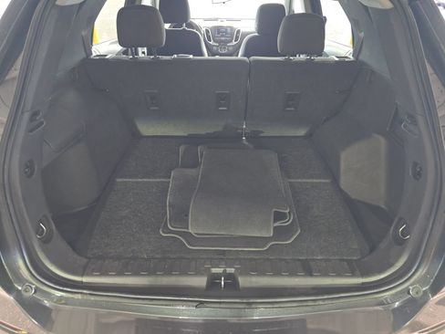 Used 2022 Chevrolet Equinox LT FWD image 17