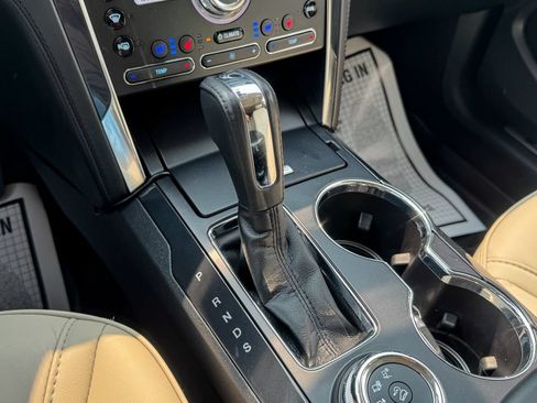 Used 2018 Ford Explorer Platinum AWD/4WD image 39