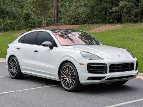 Certified 2023 Porsche Cayenne GTS AWD/4WD image 26