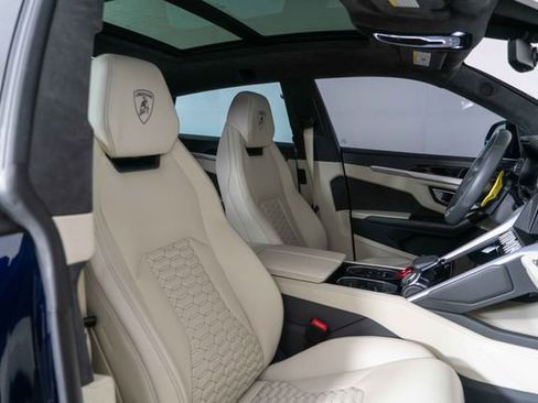 Used 2019 Lamborghini Urus image 31