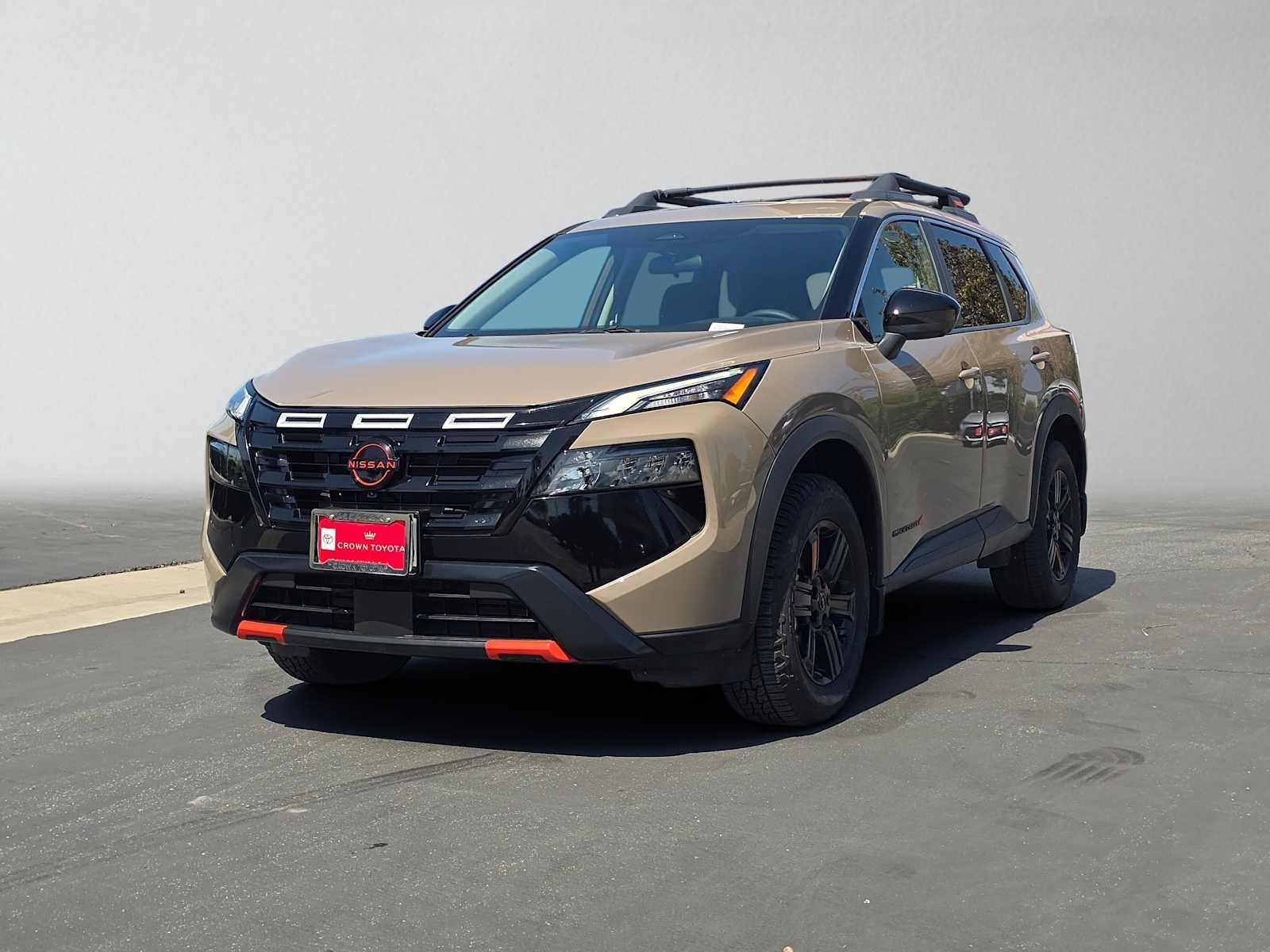 Used 2025 Nissan Rogue SV AWD/4WD image 7