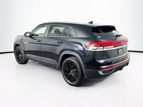 Used 2025 Volkswagen Atlas Cross Sport SE image 5