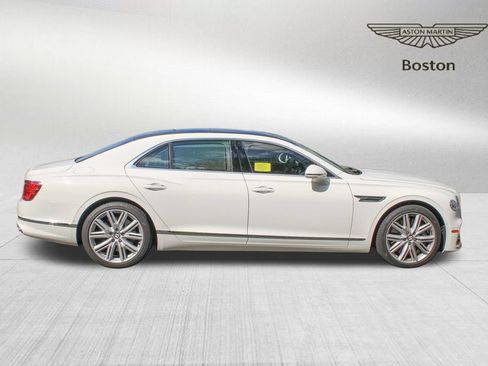Used 2024 Bentley Flying Spur V8 AWD/4WD image 2