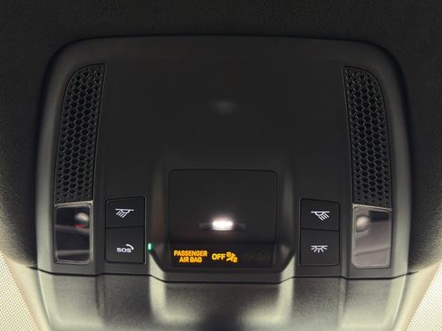 Used 2023 Porsche Taycan GTS image 37