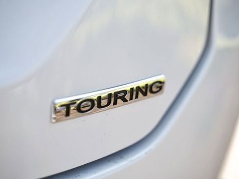 New 2026 Honda Pilot Touring image 13