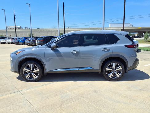 Used 2021 Nissan Rogue SL FWD image 3