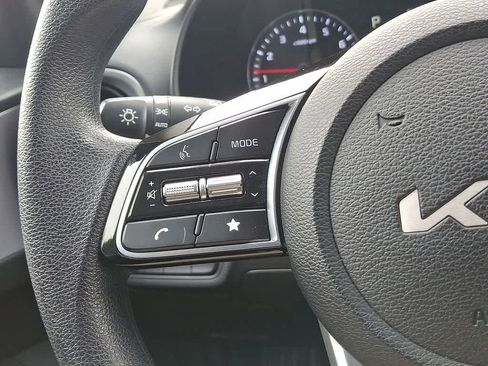 Used 2023 Kia Forte LXS w/ LXS Technology Package image 17