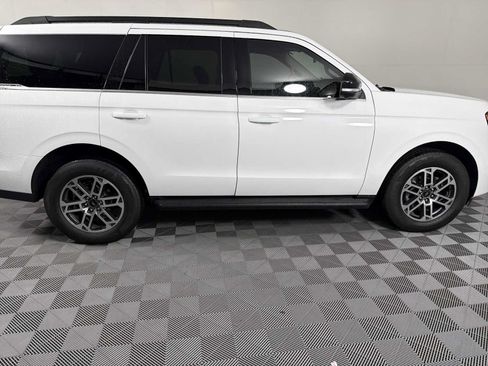 Used 2026 Ford Expedition Active RWD image 8