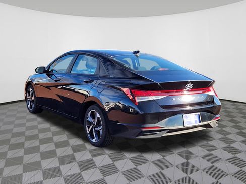 Certified 2023 Hyundai Elantra SEL w/ Convenience Package image 4