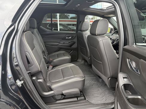 Used 2023 Chevrolet Traverse Premier w/ LPO, Floor Liner Package FWD image 28