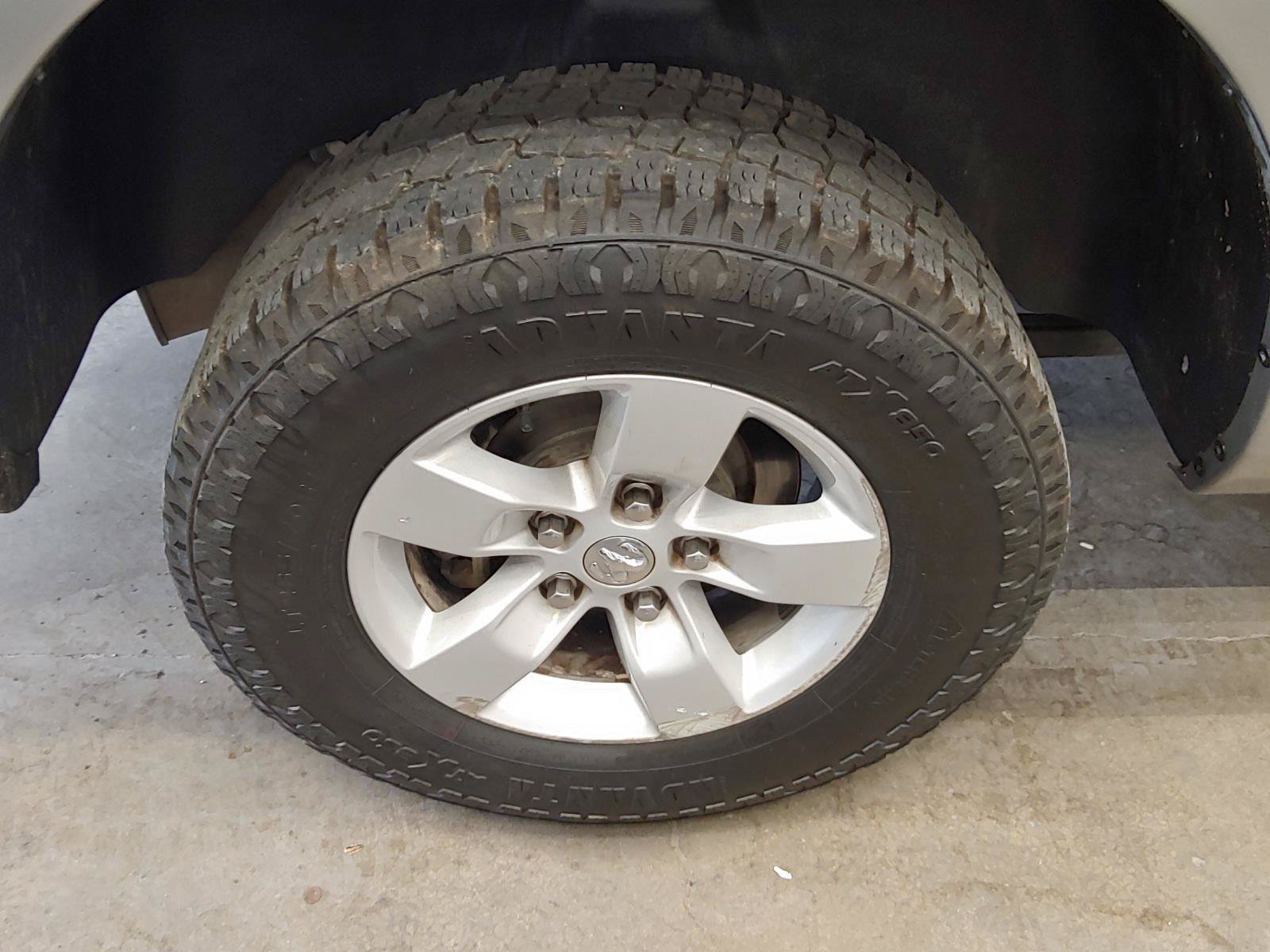 Used 2024 RAM 1500 Classic SLT AWD/4WD image 31