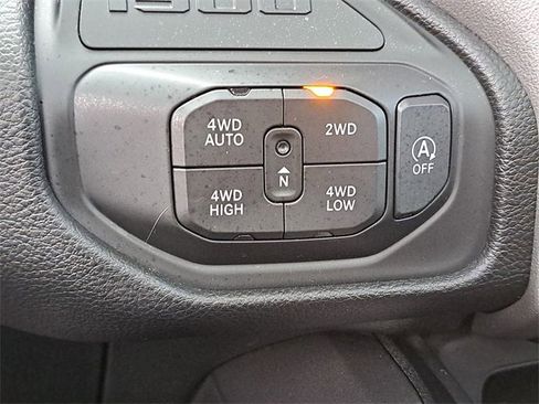 Used 2022 RAM 1500 Laramie image 10