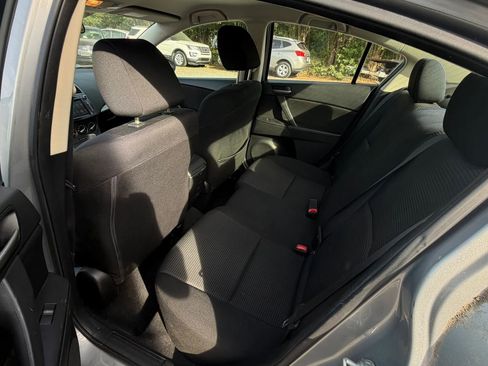 Used 2013 MAZDA MAZDA3 i Sport FWD image 9