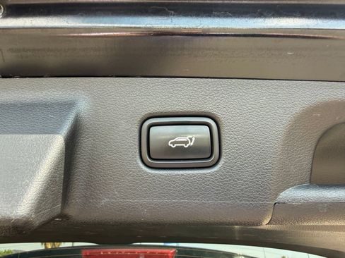 Used 2024 Hyundai Palisade SEL FWD image 43