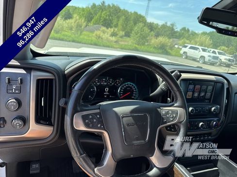 Used 2019 GMC Sierra 2500 Denali w/ Duramax Plus Package AWD/4WD image 22