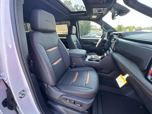 New 2026 GMC Sierra 3500 AT4 w/ AT4 Premium Plus Package AWD/4WD image 26