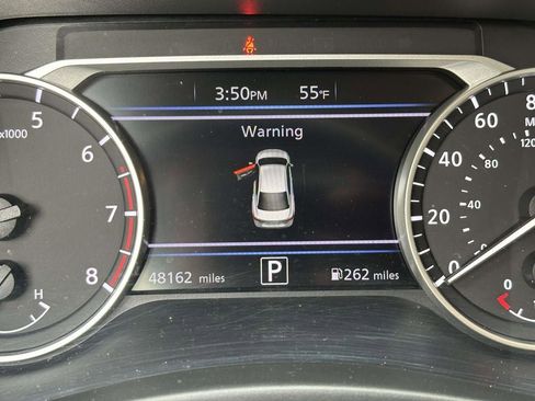 Used 2024 Nissan Sentra SV FWD image 30