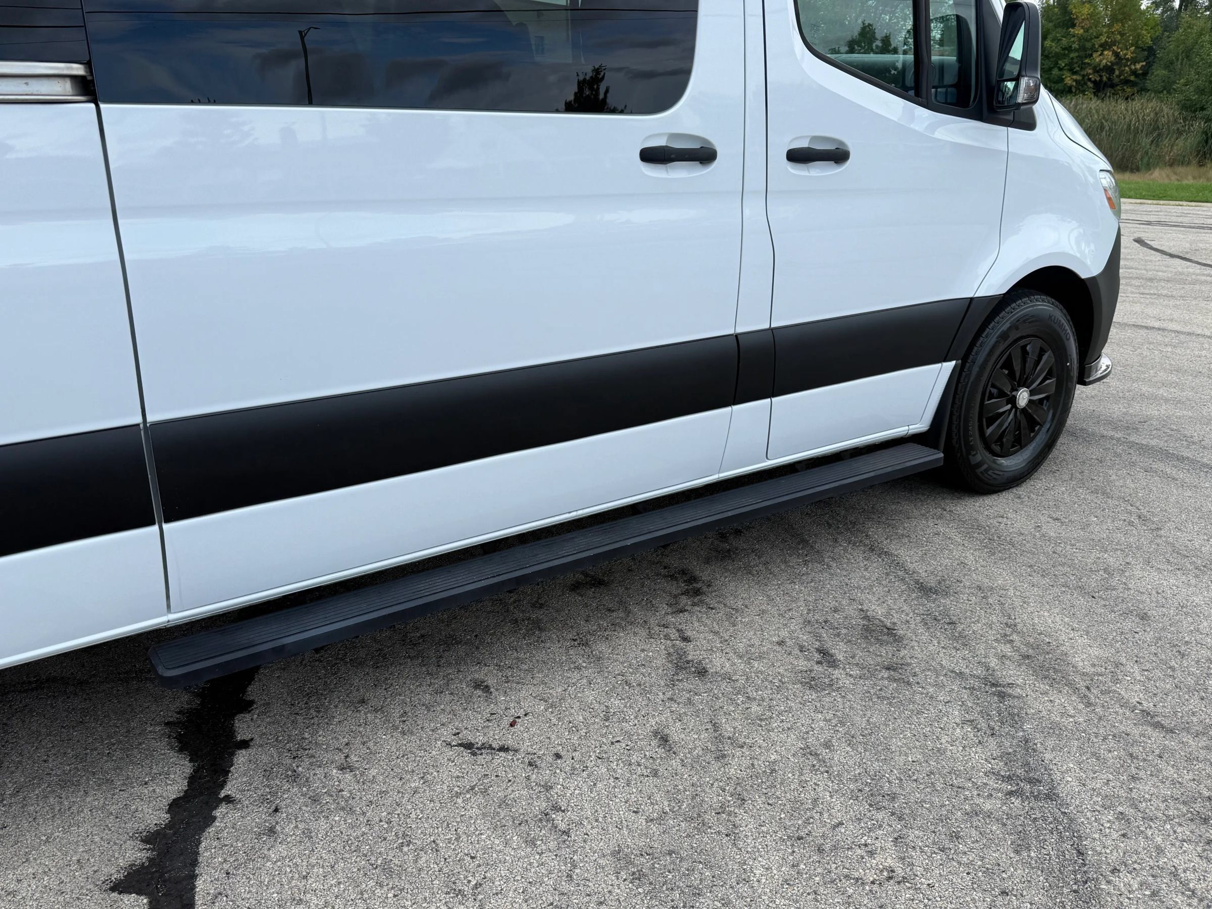 Used 2021 Mercedes-Benz Sprinter 2500 w/ Driver Convenience Package image 8