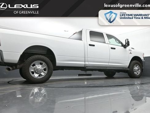 Used 2023 RAM 2500 Tradesman w/ Chrome Appearance Group AWD/4WD image 12