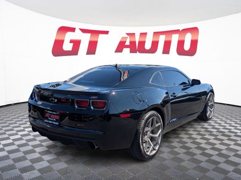 Used 2010 Chevrolet Camaro SS w/ RS Package RWD image 4