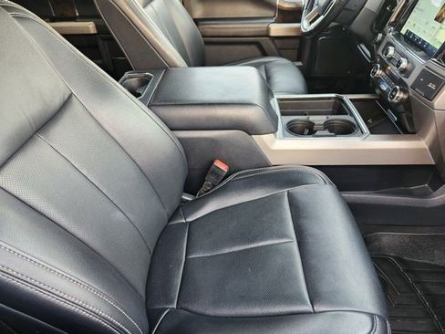Used 2022 Ford F250 Lariat w/ Lariat Ultimate Package image 19