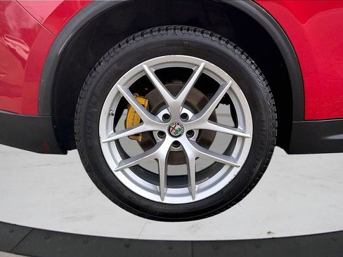 Used 2019 Alfa Romeo Stelvio Ti image 38