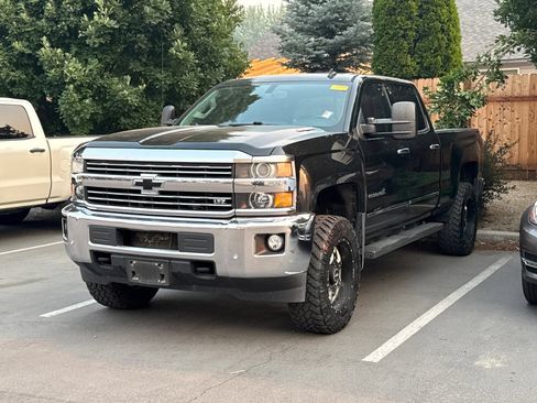 Used 2015 Chevrolet Silverado 2500 LTZ w/ Duramax Plus Package AWD/4WD image 2
