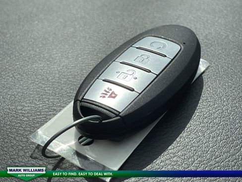 Used 2023 Nissan Kicks SV image 22