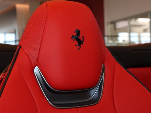 Certified 2022 Ferrari Portofino M image 41