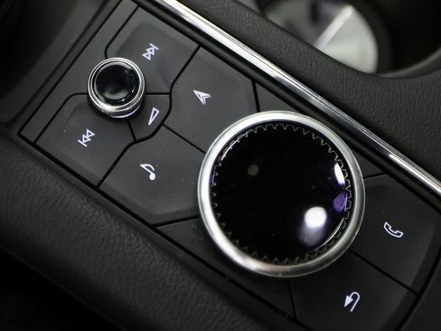 Used 2024 Cadillac XT5 Premium Luxury w/ LPO, Floor Liner Package image 27