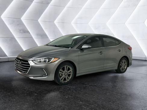 Used 2018 Hyundai Elantra Value Edition w/ Cargo Package FWD image 3