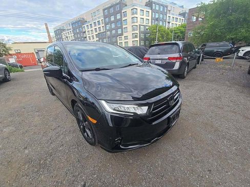 Used 2023 Honda Odyssey Sport image 5