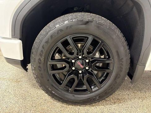 Used 2025 GMC Sierra 1500 Elevation image 34
