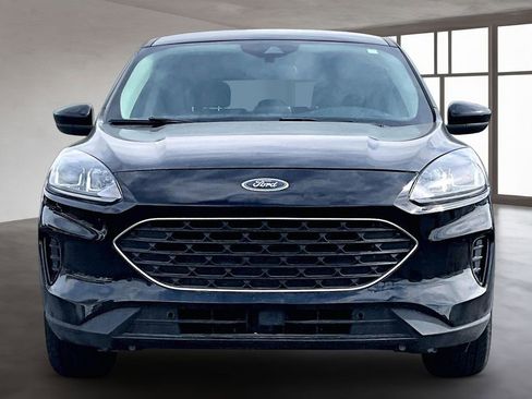 Used 2022 Ford Escape SE w/ SE Sport Appearance Package FWD image 4