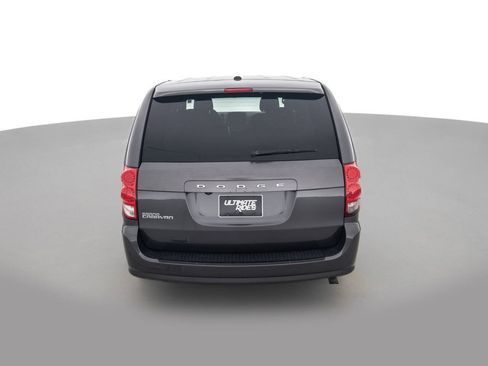 Used 2017 Dodge Grand Caravan SE FWD image 6