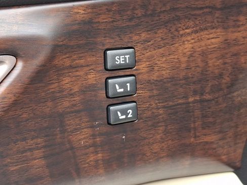 Used 2019 Subaru Ascent Touring AWD/4WD image 29