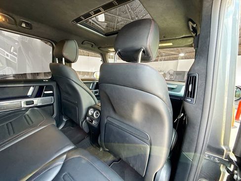 Used 2021 Mercedes-Benz G 550 w/ G Manufaktur Interior Package image 32