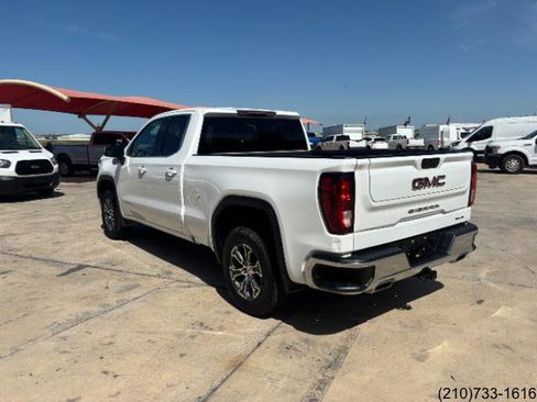 Used 2022 GMC Sierra 1500 SLE AWD/4WD image 5