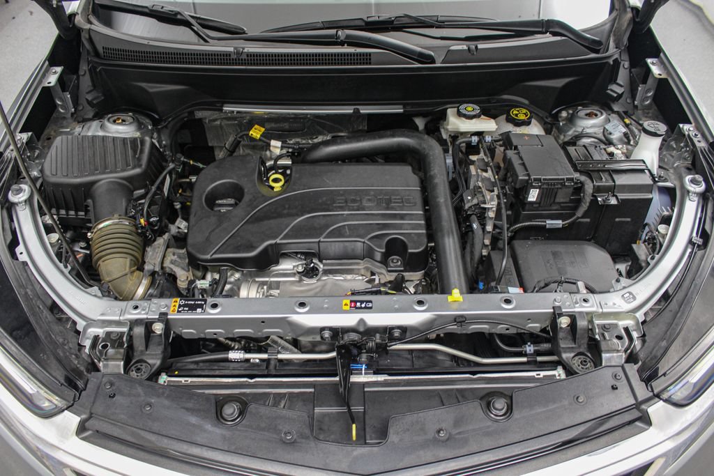 Used 2023 Chevrolet Equinox LT AWD/4WD image 17