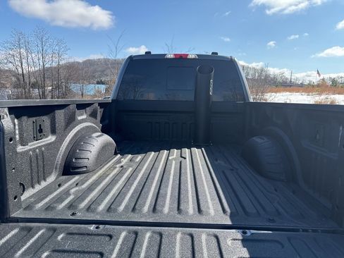 Used 2022 Ford F250 Limited w/ FX4 Off-Road Package image 5