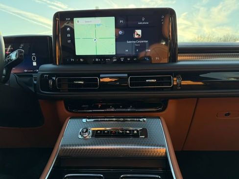 Used 2025 Lincoln Aviator Black Label image 28