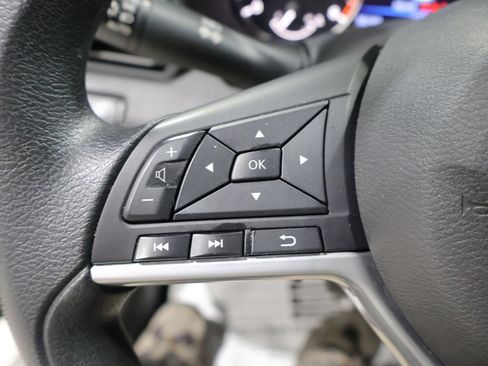 Used 2025 Nissan Altima 2.5 SV FWD image 33