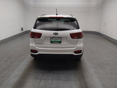Used 2019 Kia Sorento S AWD/4WD image 7