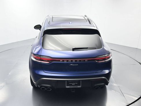 Certified 2025 Porsche Macan AWD/4WD image 36