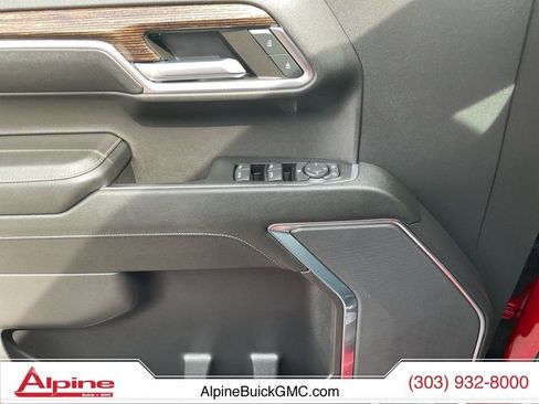 Used 2024 GMC Sierra 1500 Elevation image 19