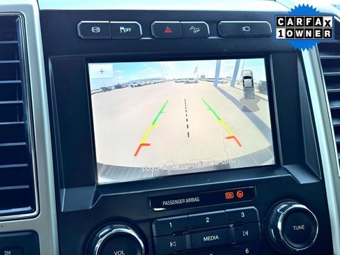 Used 2021 Ford F250 Lariat w/ Chrome Package image 29